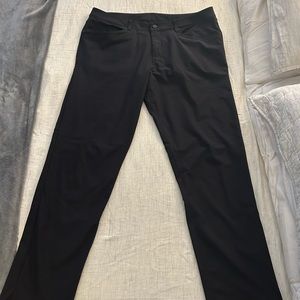 Lululemon ABC pants standard fit size 38x34 Black